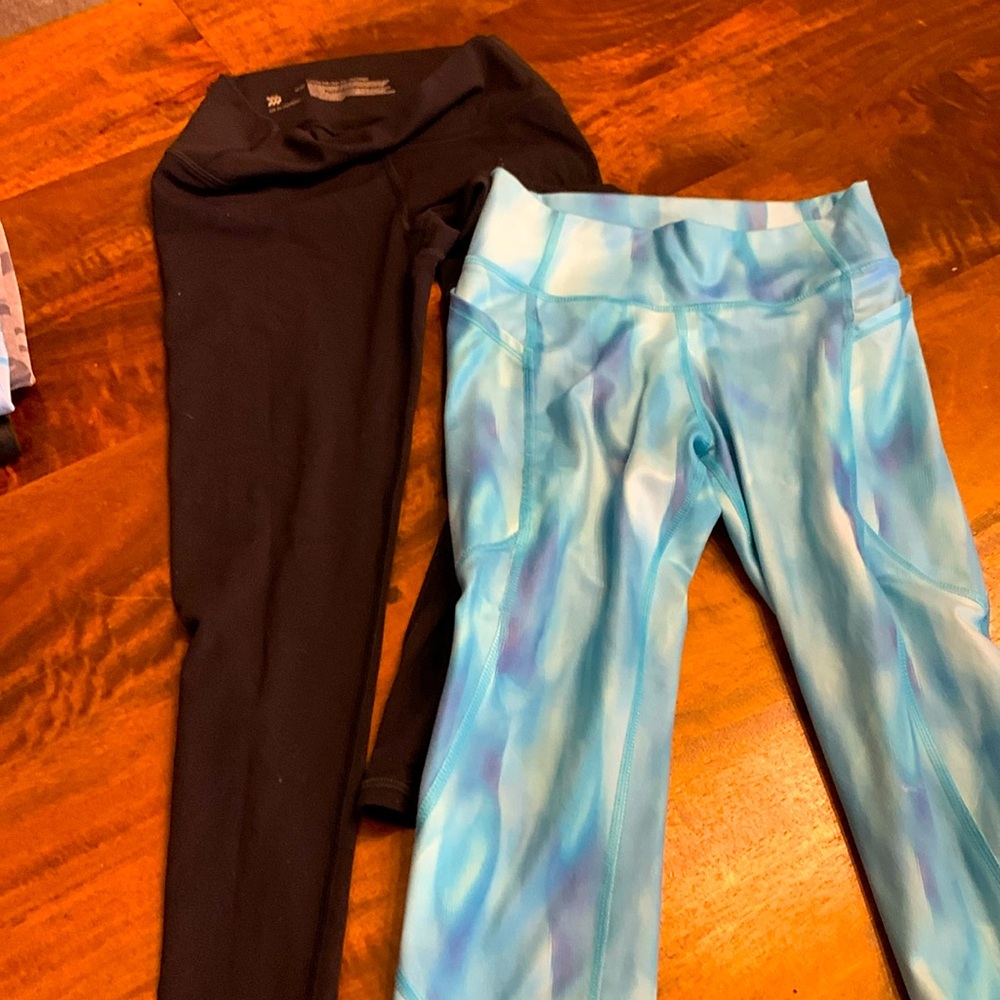 All in Motion Blue and Black Leggings with Tie-Dye Pattern size 7/8